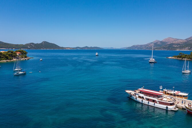 Dubrovnik: Elaphiti Islands Full-Day Cruise with Lunch - Šipan and Suđurađ: lunch, wine, and island village life