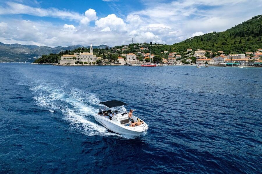 Dubrovnik: Elaphiti Islands Private Day Cruise by Speedboat - Drinks, snacks, and the practical boat details