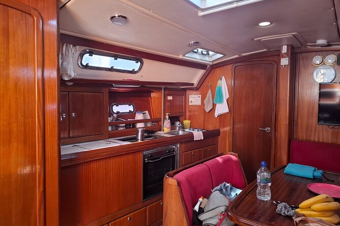 Dubrovnik : Full Day Group Sail Boat Tour to Elaphiti & Blue Cave - Weather and flexibility matter more than on a bus tour