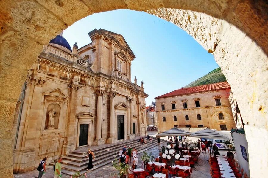 Dubrovnik: Game of Thrones Tour & Optional Lokrum Island - Blackwater Bay at Pile Gate
