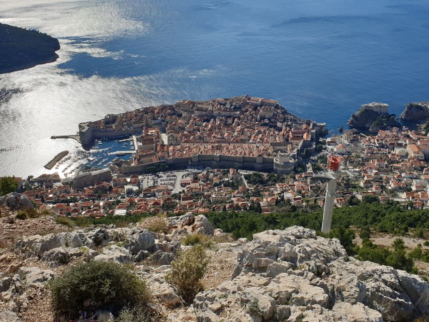 Dubrovnik: Group Sightseeing Tour with Stunning Views - Key points at a glance