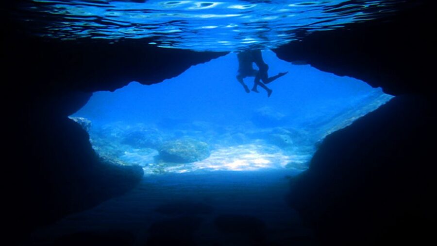 Dubrovnik: Half-Day Boat Tour to Elaphite Islands 4h - Pickup in Dubrovnik and the short trip to sea