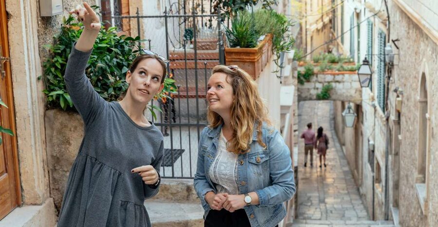 Dubrovnik: Hidden Gems and Highlights Private Walking Tour - Pile Gate and the first feel of Dubrovnik
