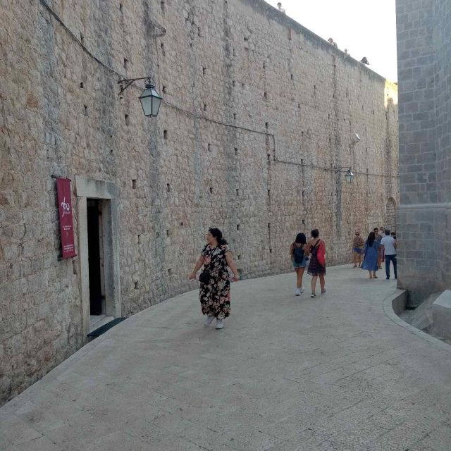 Dubrovnik: Historical Tour with Game of thrones details - Following the Game of Thrones trail through the Old Town