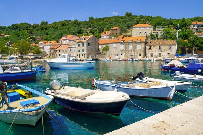Dubrovnik Island-Hopping Cruise in the Elaphites with Lunch - Leaving Dubrovnik for the Elaphites