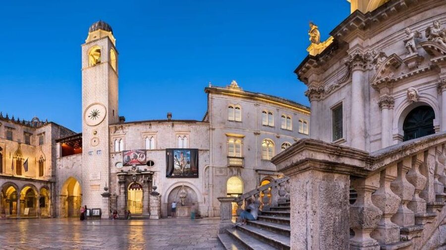 Dubrovnik: Old Town and City Walls Guided Walking Tour - Spotting St. Saviour’s Church and the Cathedral