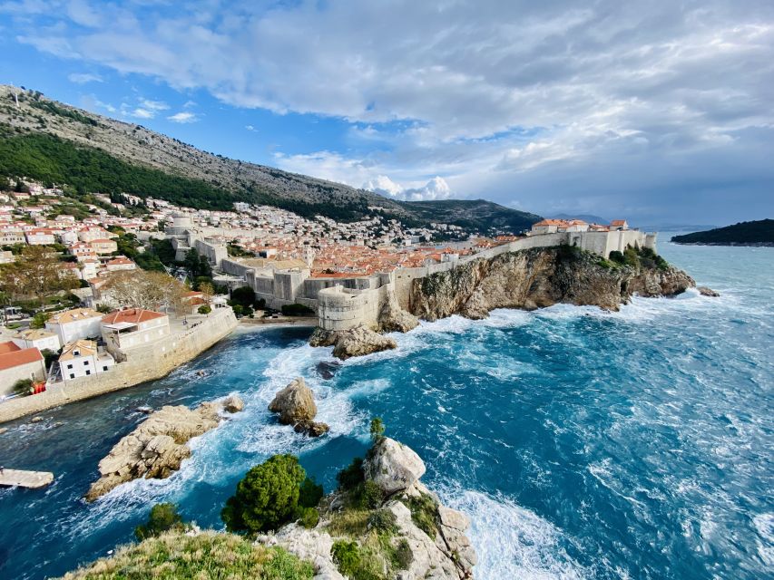Dubrovnik: Old Town & City Walls Private Walking Tour - Why the walls are the right place to begin