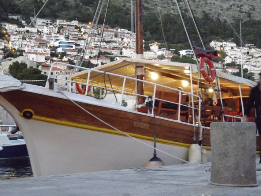 Dubrovnik: Old Town Cruise with Lunch - Who will enjoy this Dubrovnik boat trip?