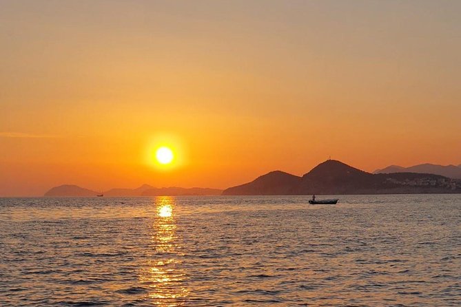 Dubrovnik Old Town Sunset Cruise - Neno, Nemo, and the human touch