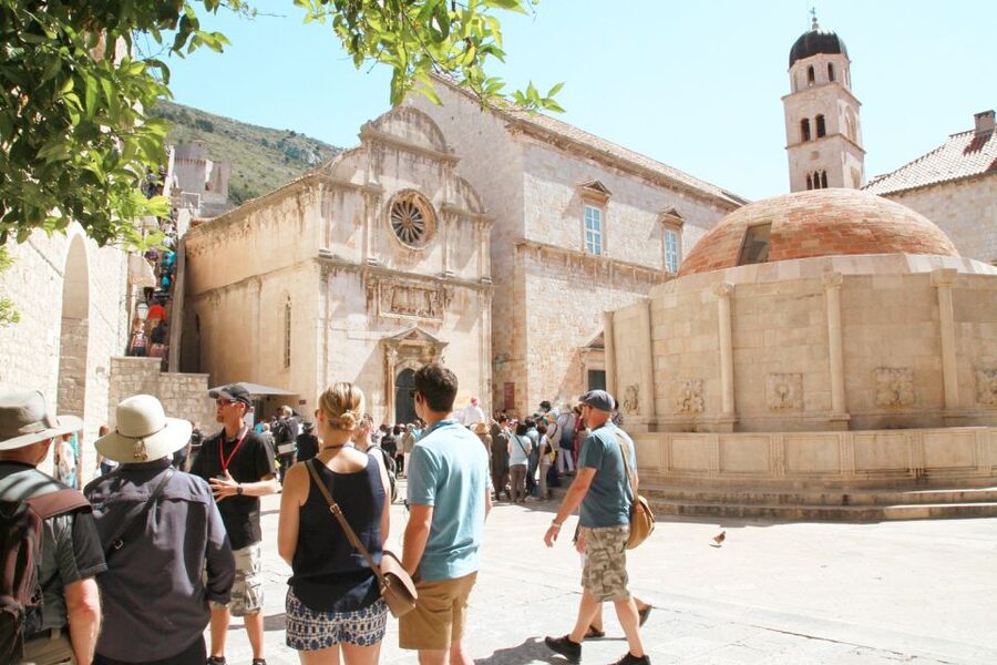 Dubrovnik: Old Town Walking Tour - Dubrovnik Cathedral and the Old Port