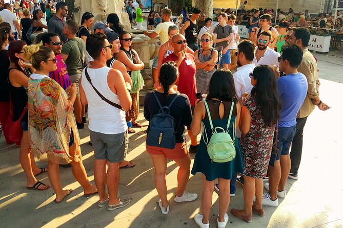 Dubrovnik: Old Town Walking Tour - Walking the Old Town for 25 minutes