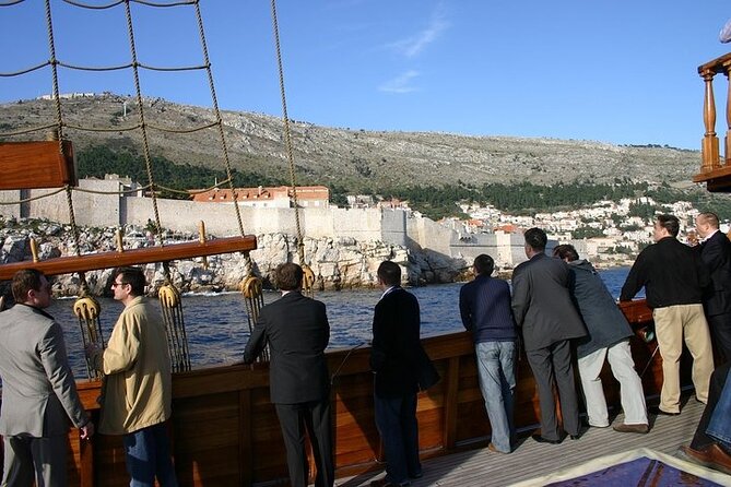 Dubrovnik Old Town Walking Tour and Cruise with Karaka - Why arriving by boat changes your first view of Dubrovnik
