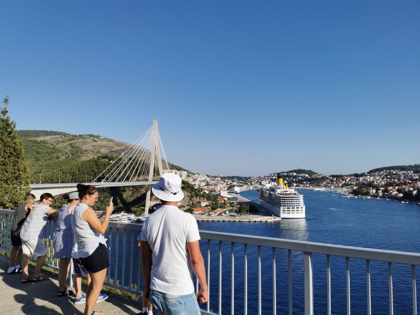 Dubrovnik: Panorama Tour with Free Time in the Old Town - Pickup, meeting points, and accessibility