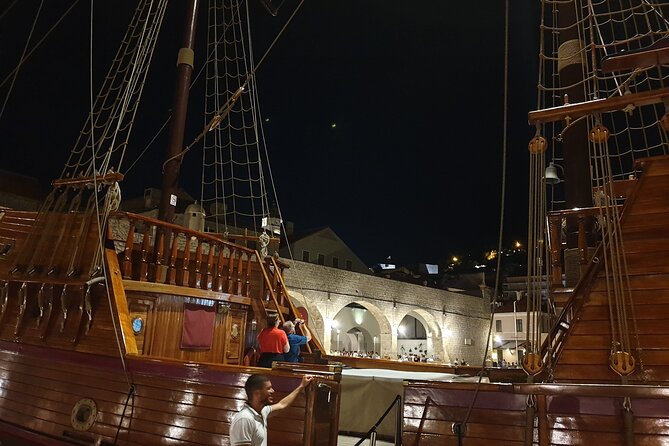 Dubrovnik Panoramic Night Cruise with Karaka - Why Dubrovnik looks best from the water at night