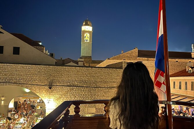 Dubrovnik Panoramic Night Cruise with Karaka - Returning through the harbor for the city lights
