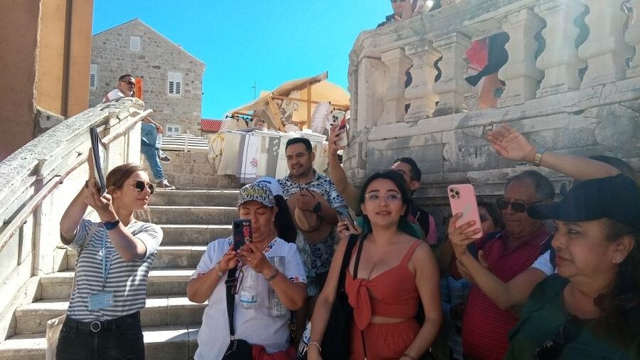 Dubrovnik: Panoramic Ride and Old Town Guided Walking Tour - Key points at a glance