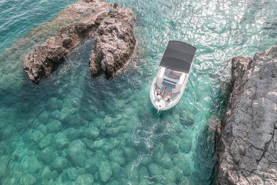 Dubrovnik: Private Boat Island Tour - Swimming into the Blue Cave