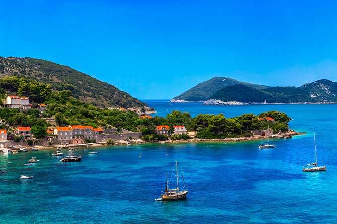 Dubrovnik: Private Boat Tours to Elaphite Islands - What the crew adds to the day