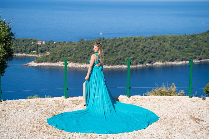 Dubrovnik: Private Flying Dress Photoshoot Experience - Meeting at Pile Gate and entering the Old Town