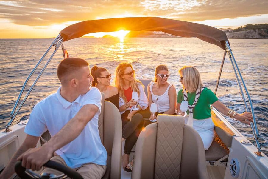 Dubrovnik Private Speedboat Tour to Elaphite Islands - Skippers and the feel onboard