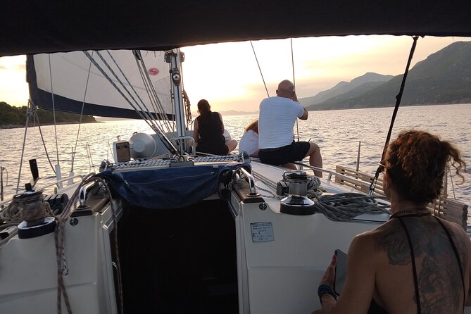 Dubrovnik : Private Sunset Tour around Old Town or Blue Cave - Drinks and the small comforts on board