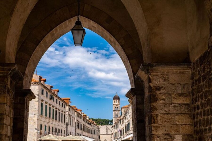 Dubrovnik : Private Walking Tour With A Guide (Private Tour) - Key points at a glance