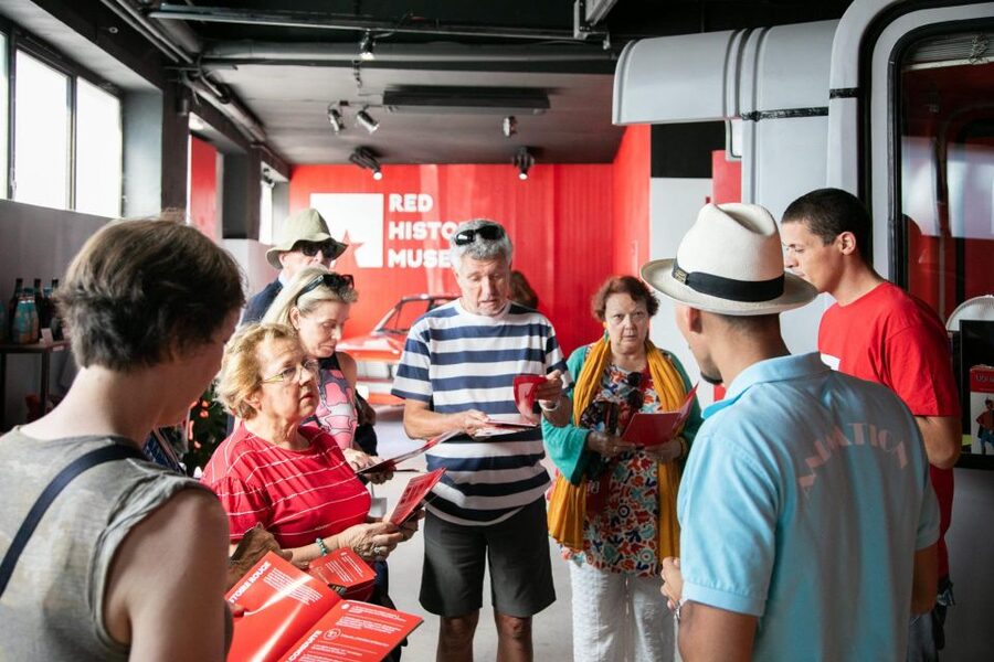 Dubrovnik: Red History Museum Regular Ticket - How the interactive technology works