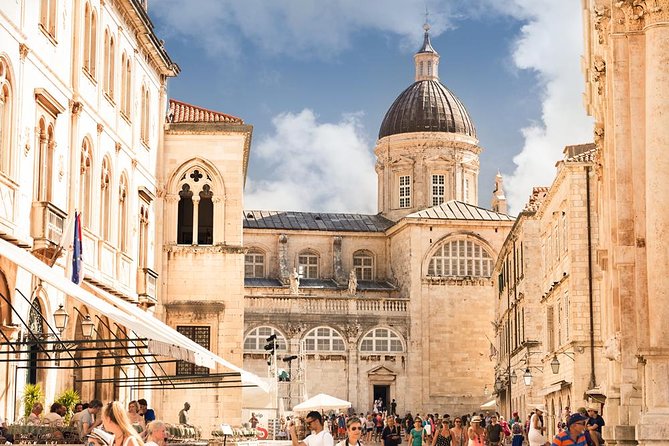 Dubrovnik's Old Town Walking Tour - Picking the best time of day