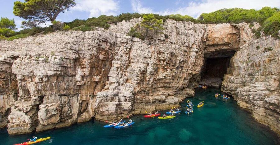 Dubrovnik: Sea Kayaking Half-Day Tour - Is $35 a good price in Dubrovnik?