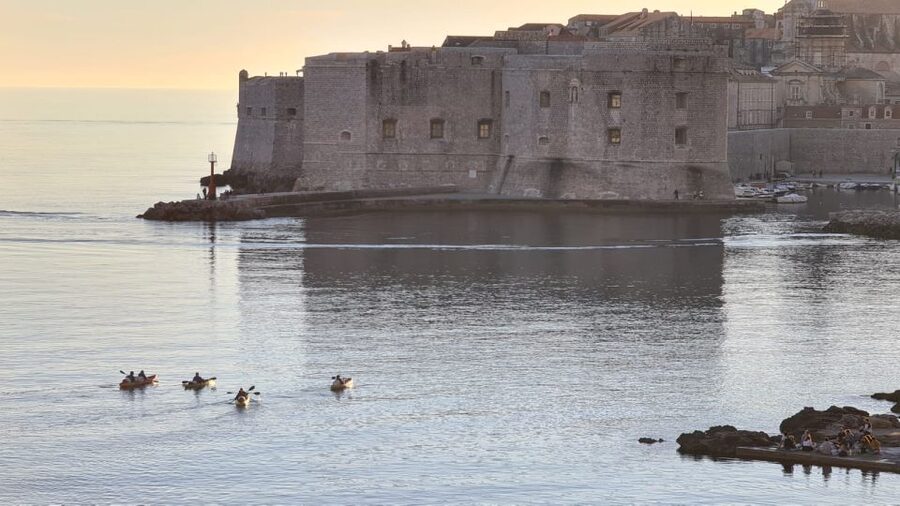 Dubrovnik: Sea Kayaking Half-Day Tour - Who should book this kayaking tour?
