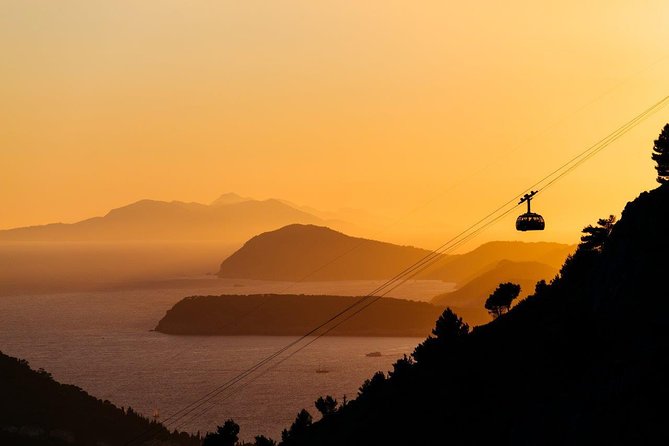 Dubrovnik Shore Excursion: Explore Dubrovnik by Cable Car (ticket included) - What the guides add to the walk