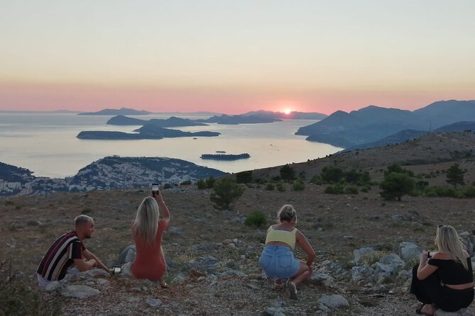 Dubrovnik sunset panorama & wine - Guides who shape the evening