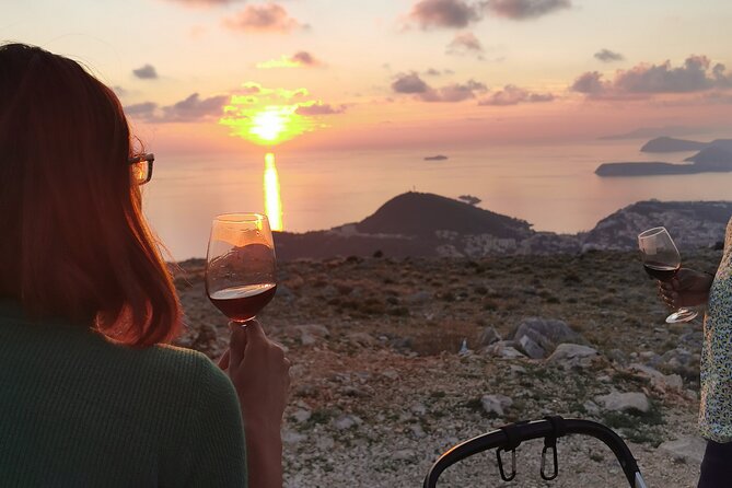 Dubrovnik sunset panorama & wine - Sunset timing and weather matter