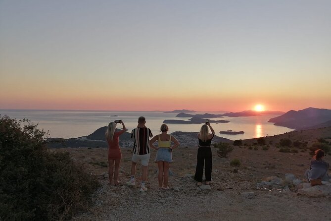 Dubrovnik sunset panorama & wine - How this compares with seeing sunset on your own