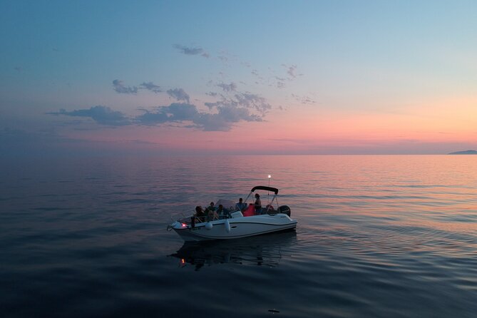 Dubrovnik Sunset Private Speed Boat Tour - Drinks, photos, and small touches