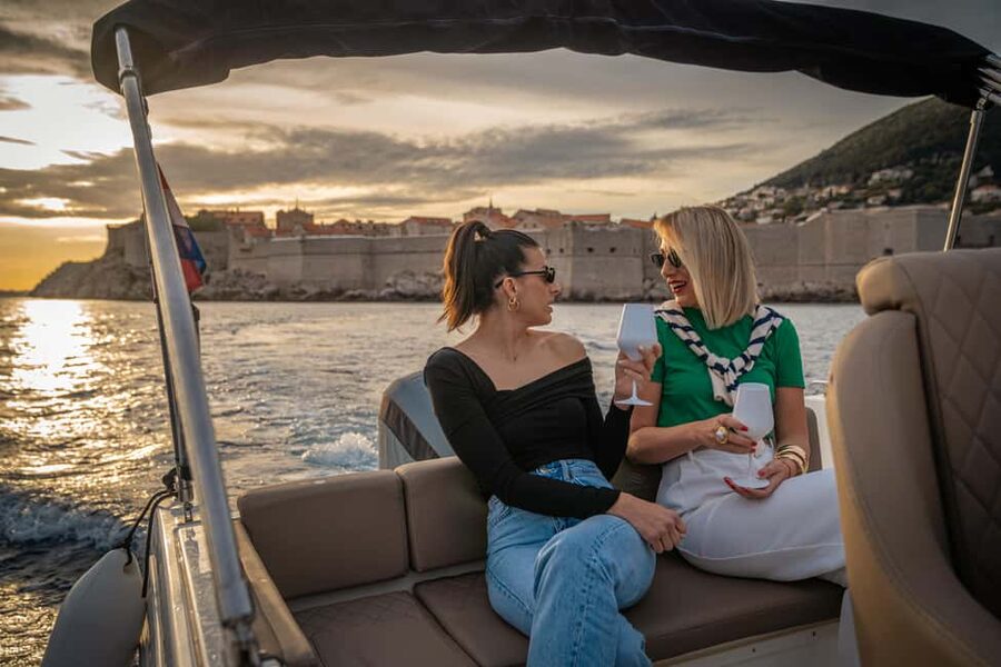 Dubrovnik: Sunset Tour With Panorama Of City Walls - Stories, Drinks, and the Private Format