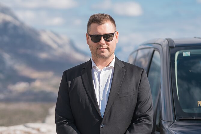 Dubrovnik to Split Private Transfer with Local Experienced Driver - Stops, food, and local help