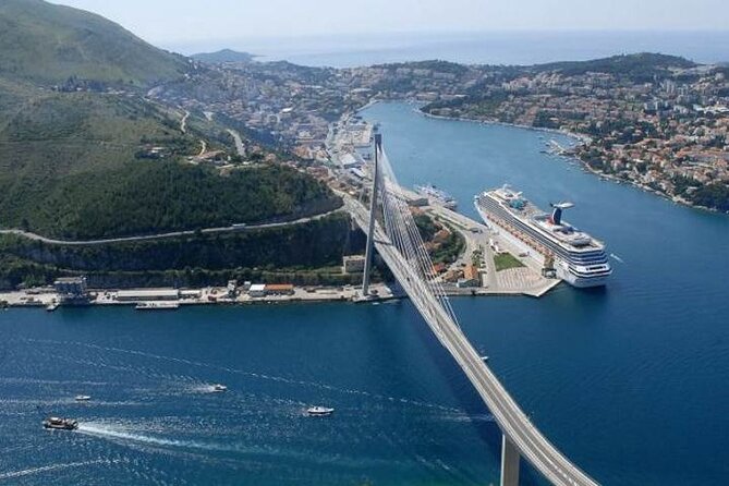 Dubrovnik Van Tour for Panoramic Views - What the guide adds to a short route