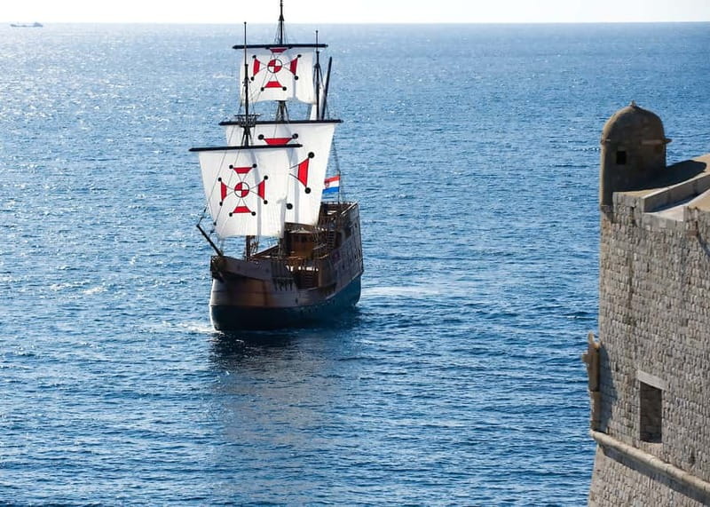 Dubrovnik walking tour and cruise on Karaka ship - A small taste of Dalmatia at sea