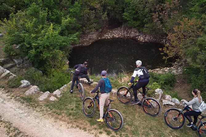 E Bike Tour with wine and olive oil tasting in Vodnjan - From Fažana toward Pula