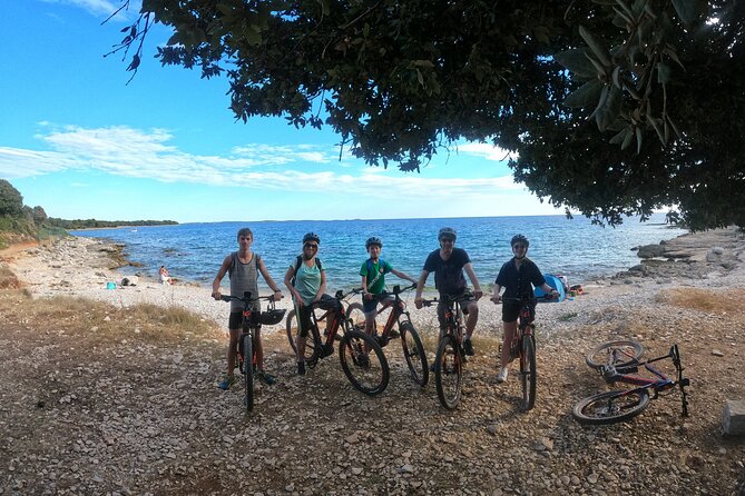 E Bike Tour with wine and olive oil tasting in Vodnjan - Barbariga brings a welcome break by the water