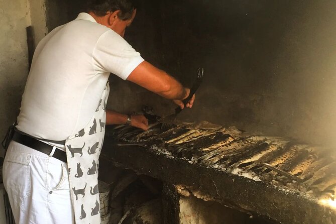 Elaphite Islands Cruise with Local Gastronomy at Captain's House - Pickup and the port require extra attention