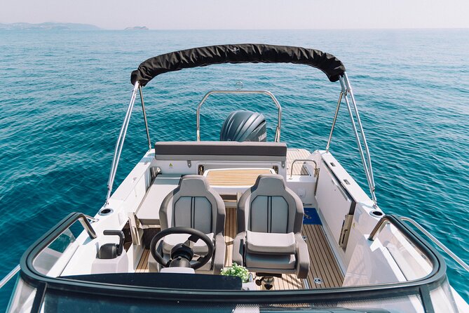 Elaphite Islands Luxury Private Boat Tour with Cap Camarat 7.5 - The captain’s role makes the difference