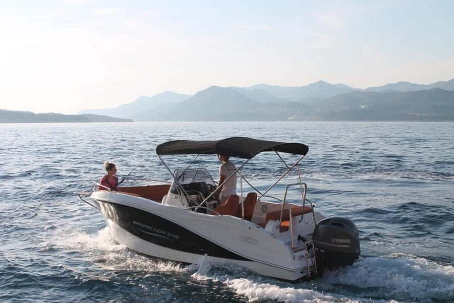 Elaphite Islands: Private boat tour (Barracuda 545) - Who will get the most from this boat day?