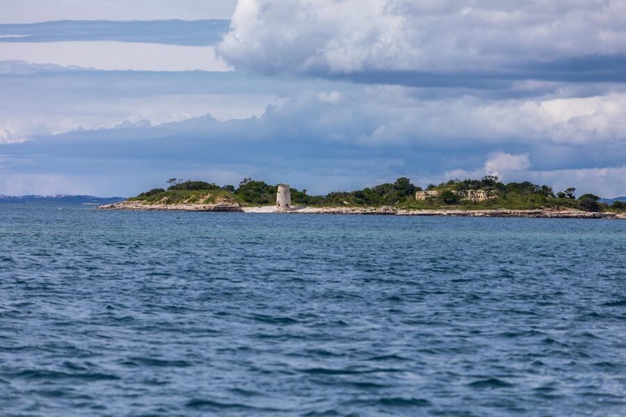 Fažana: Sail like a president with Brijuni Panorama - St. Jerolim, clear water, and a short swim
