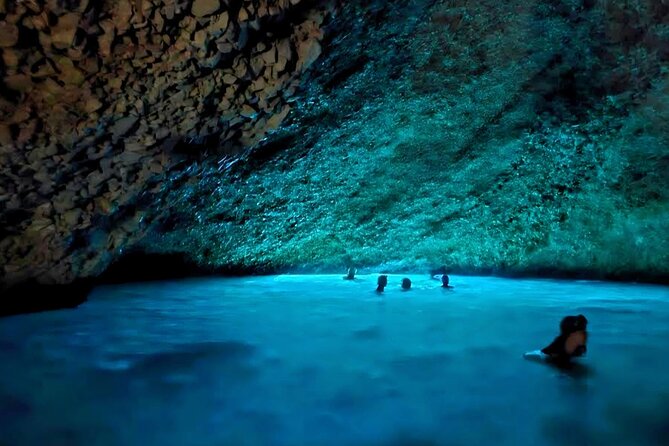 Fd boat-trip Medulin - Blue cave - Cres + lunch + dolphin search - Key points at a glance