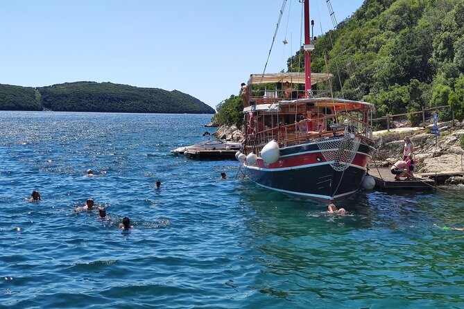 Fish Picnic excursion on Kristofor boat - Two hours to explore Rovinj’s old town