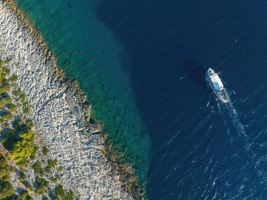 From Biograd: Golden Island of Vrgada Trip with Lunch - Lunch on board after island time