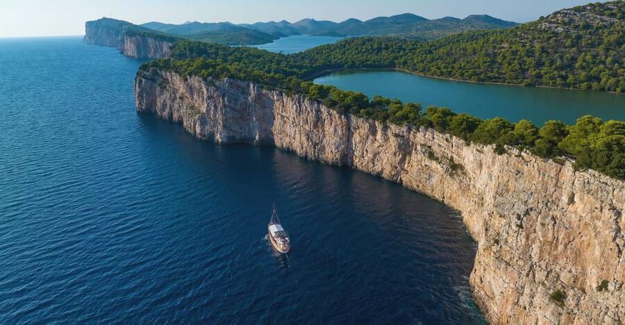 From Biograd: Kornati and Telašćica Full Day Boat Tour - The first cruise: views before the main parks