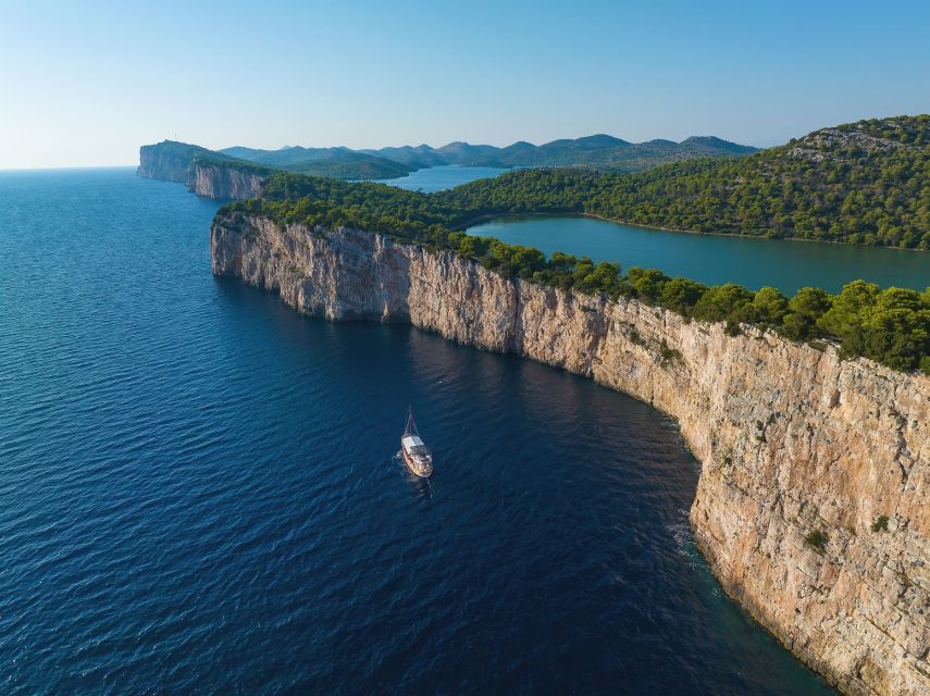 From Biograd: Kornati and Telašćica Full Day Boat Tour - Leaving Biograd and settling into the boat